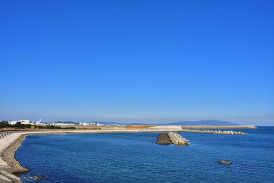 南から見た徳島阿波おどり空港(2017年2月)
