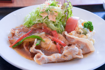 豚肉のしょうが焼き