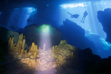 cenote cave diving mexico yucatan 