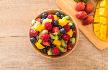 mixed fresh fruits (strawberry, raspberry, blueberry, kiwi, mango)