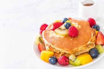 pancake with mix fruits