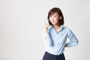 OLポートレート・ミドル女性(白バック)