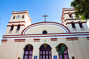 Baracoa, Cuba: Catedral de Nuestra Senora de la Asuncion on the central plaza