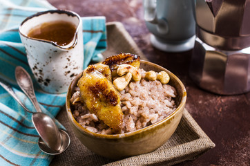 Rice porridge with banana