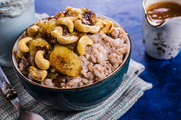 Rice porridge with banana