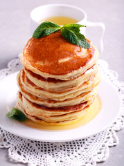 Pancakes with honey