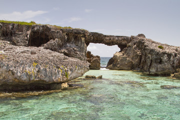 Hell's Gate Island, Antigua