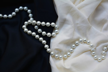 Fototapeta premium pearl beads