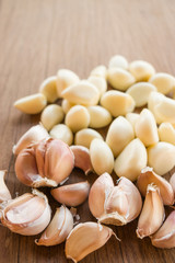 garlics close up on table wood vintage background