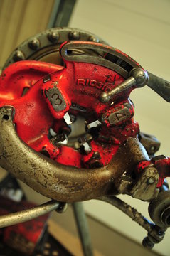 Industrial Pipe Threader