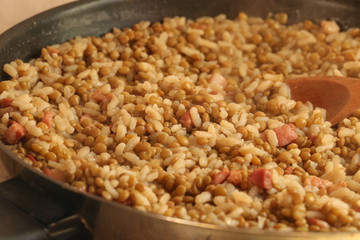 Rice with lentils and bacon