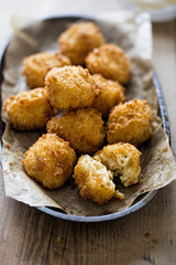 Mac and cheese bites 