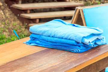 towel blue on table