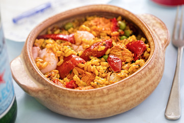 Chicken seafood paella 