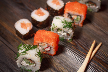 sushi rolls 