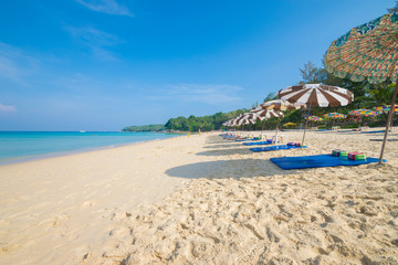  Phuket's beautiful beaches in the summer