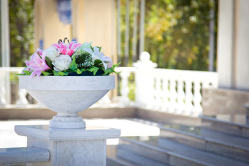 Fototapeta premium wedding bouquet in a beautiful vase