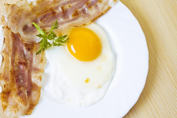 Fried egg with bacon