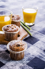 Muffin with raisins