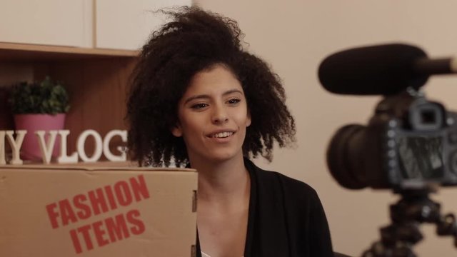 customer review her online order of fashion items