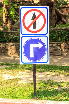 Sign not straight and please turn right