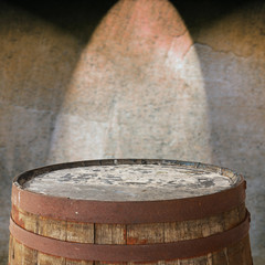 Old barrel top for display montages
