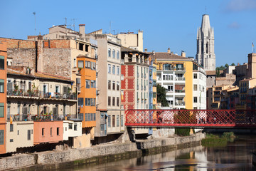 Fototapeta na wymiar City of Girona Cityscape