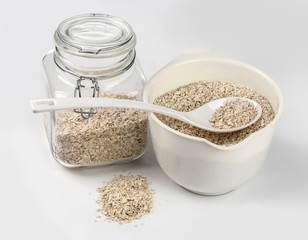 Dry rolled oatmea