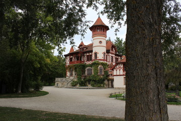 kleines Schlo&szlig; am See