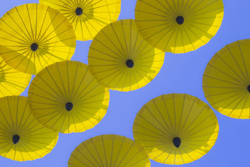 Fototapeta na wymiar yellow umbrella.
