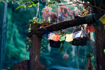 Light Fair from God through Fabric is a talisman ( yun ) . Magical fetish