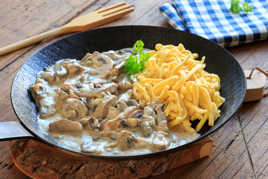 Rahmgeschnetzeltes mit Sp&auml;tzle