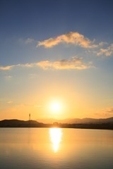 Obraz premium Sunset on the Lake