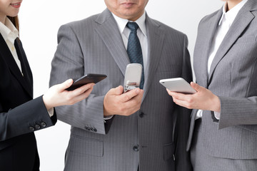 スマホが使えない中年男性、スマートフォン