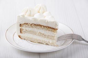 Biscuit cake with cream cheese cream