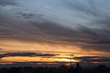 Яркий закат