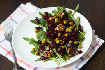 beetroot and walnut salad