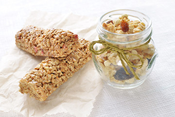 Muesli bars with fruit crunchy
