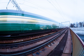 Obraz premium the night railroad in lamps and lights