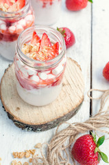 Yoghurt with strawberries