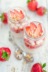 Yoghurt with strawberries