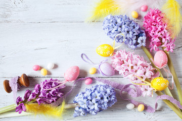 Fototapeta na wymiar Easter background with hyacinth flowers and eggs