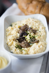 Scrambled eggs with mushrooms