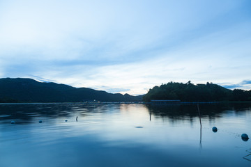 Reservoir and Mount