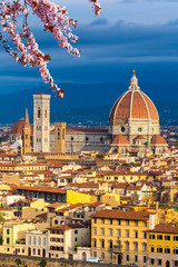 Cathédrale Duomo à Florence au printemps, Italie
