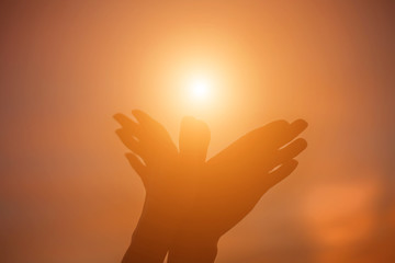 hands-shape for the Sun