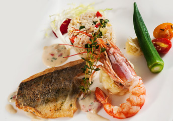Pan fry sea bass filet and red king prawn with rice