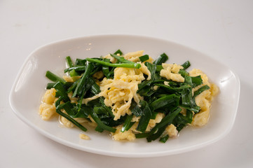 Scrambled egg with leek