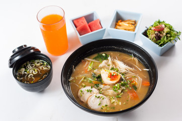japanese tonkotsu ramen, pork bone broth noodles