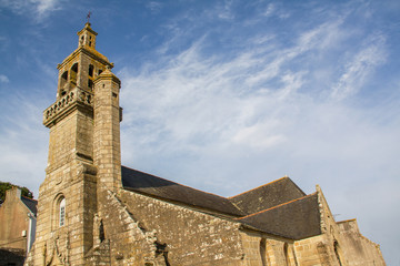 Fototapeta premium Eglise saint Raymond à Audierne, Finistère, Bretagne
